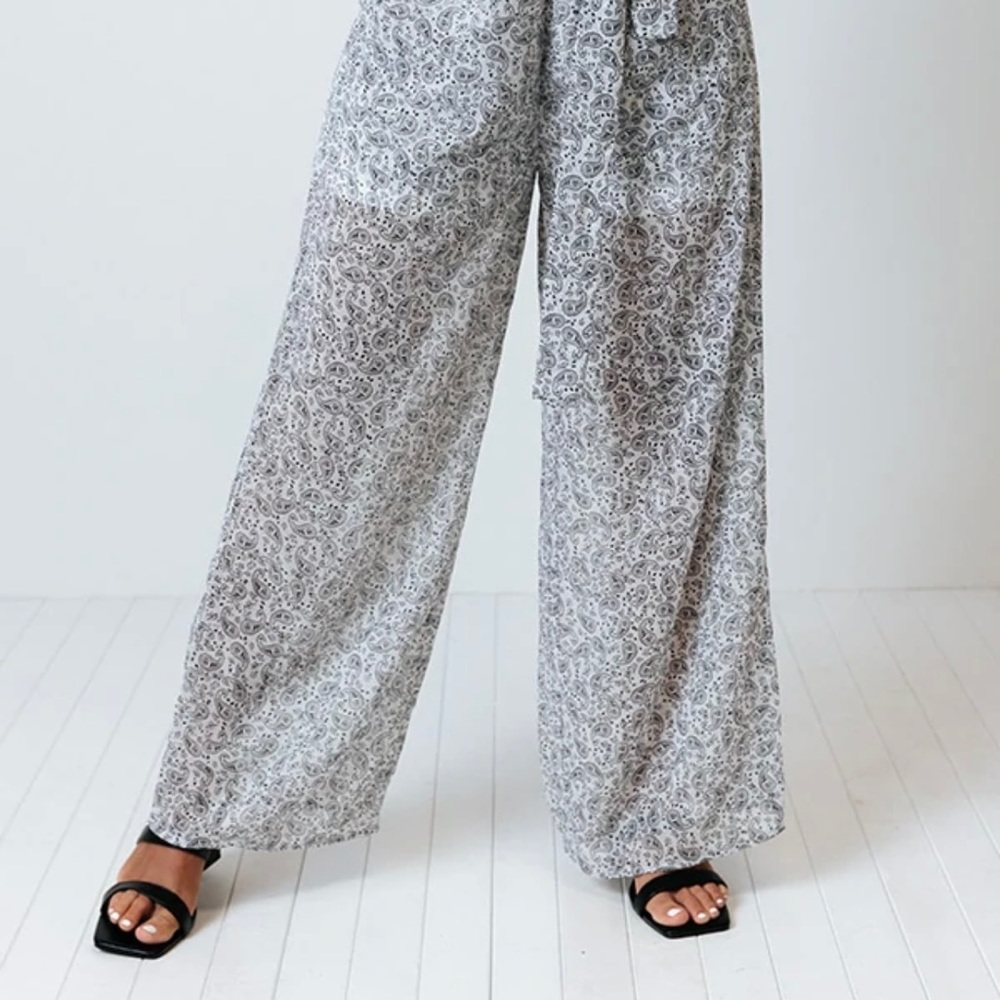 She + Sky lightweight sheer bottom paisley pants